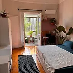 Cozy City Center Apartment & Suitable For Digital Nomads