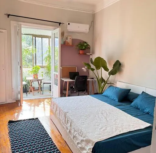 Cozy City Center Apartment & Suitable For Digital Nomads